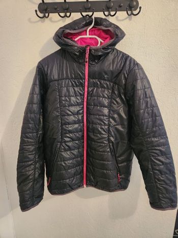 Doudoune noir et rose Decathlon