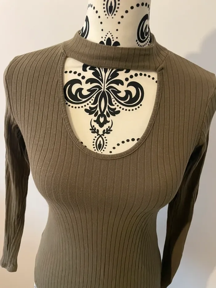 Top Miss Sara - Coupe moulante - Taille 36 - photo numéro 2