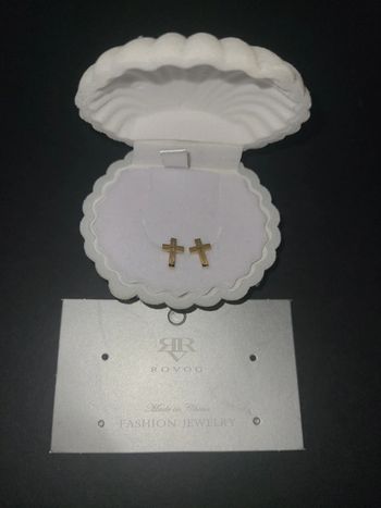 Boucle d'oreille croix en acier inoxydable