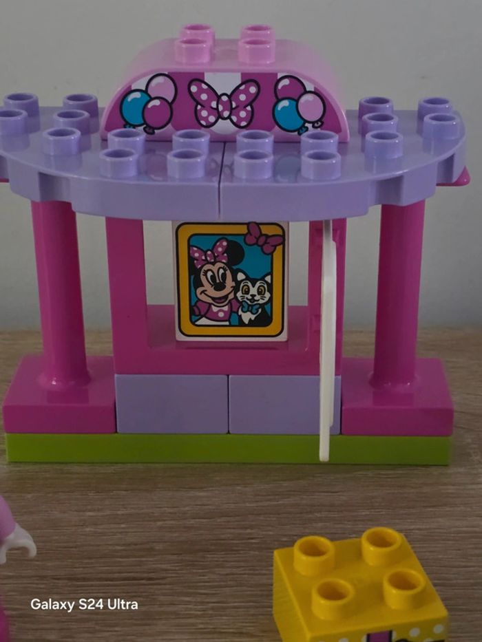 Lego Duplo Disney - La Fête d'anniversaire de Minnie - 10873 - photo numéro 3