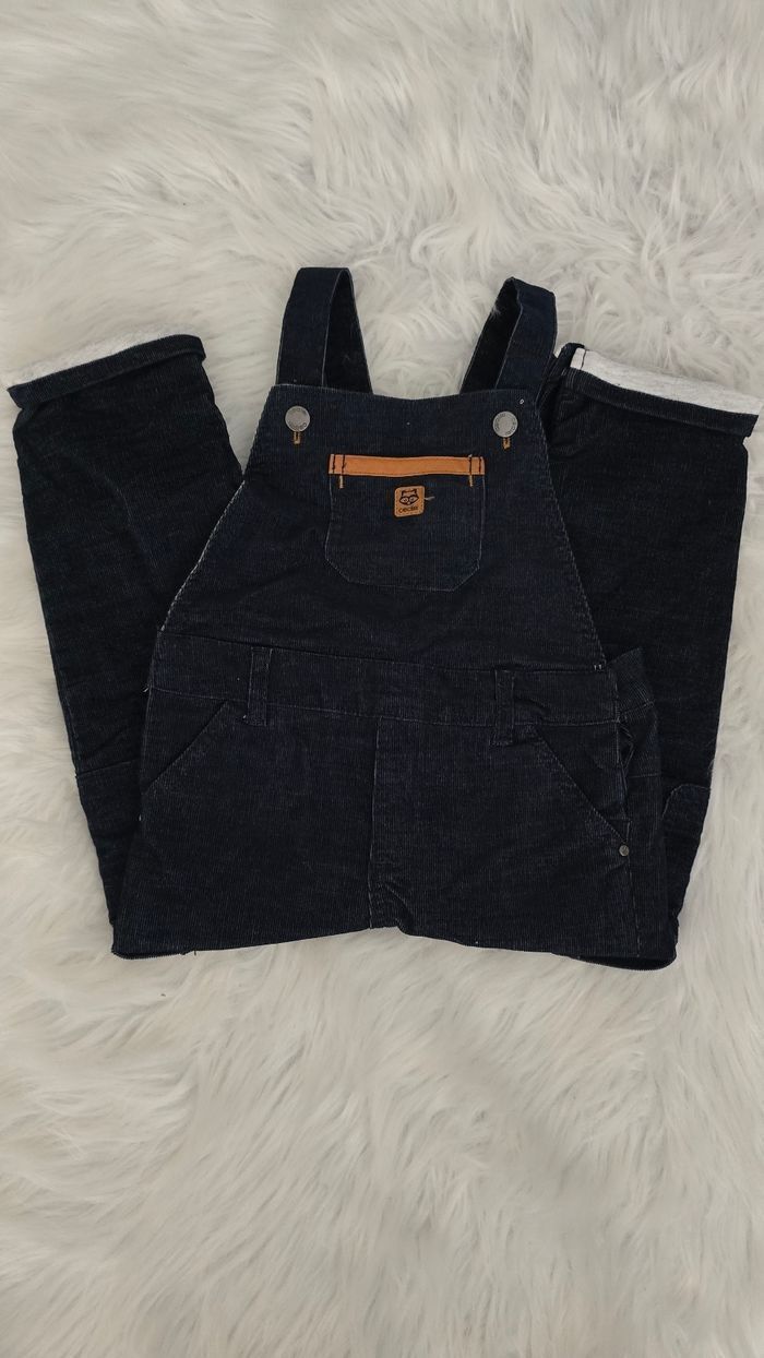 Neuve (non portée)🏷 🤩🤎💙👌👌 superbe salopette velours 23 mois garçon 🤎💙😍 - photo numéro 2