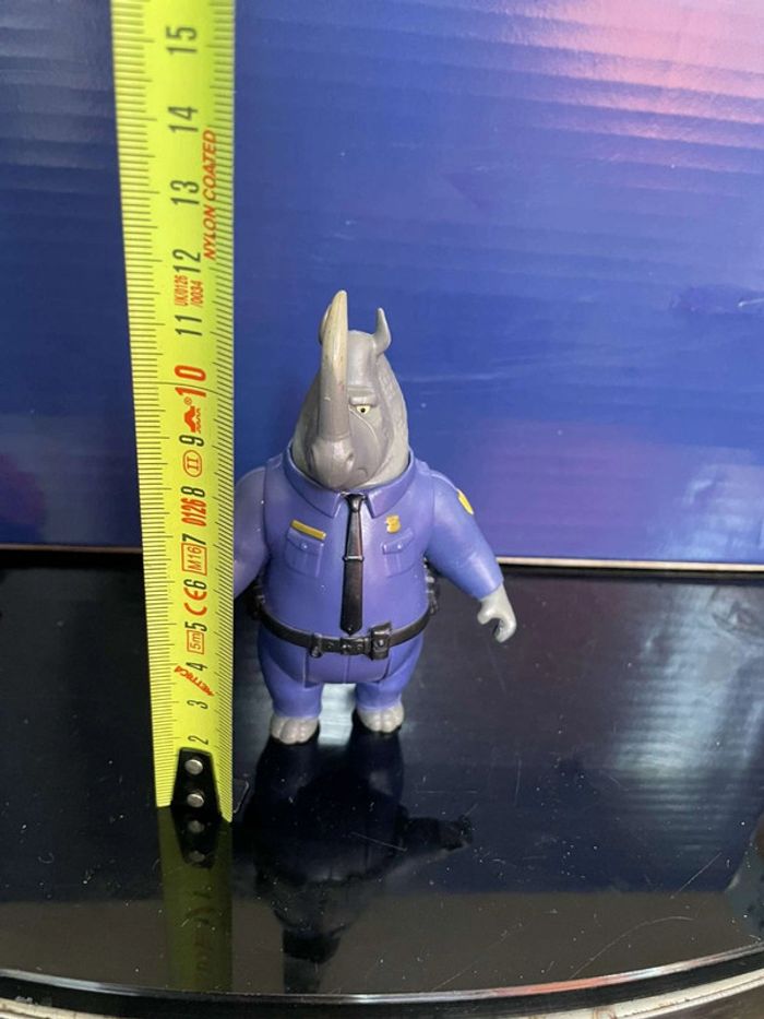 Figurine Zootopie Officier McHorm Disney - photo numéro 2