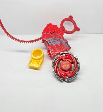 Toupie Beyblade Métal Fury Cyclone Herculeo 