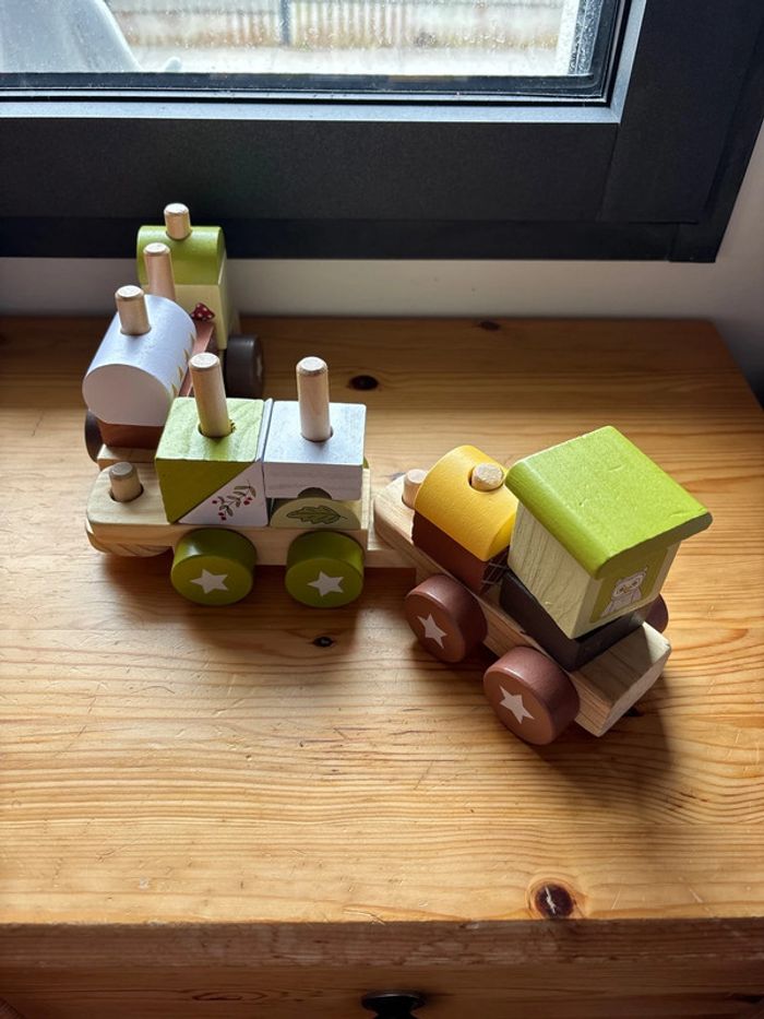 Train en bois