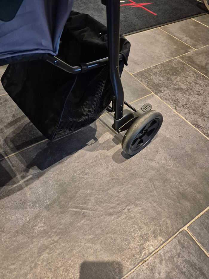 Poussette - photo numéro 6