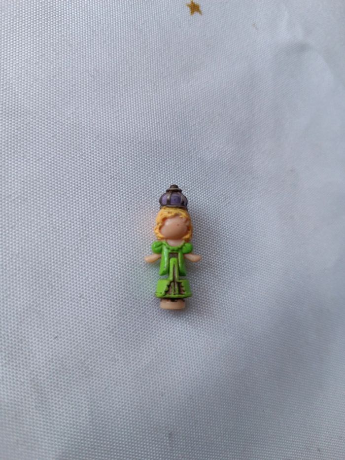 Figurine bague ring crown keepsake bluebird doll miniature micro mini small Polly pocket couronne - photo numéro 3
