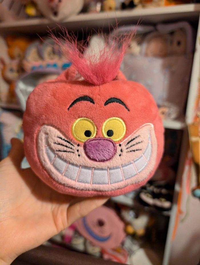 Pot à crayons peluche cheshire