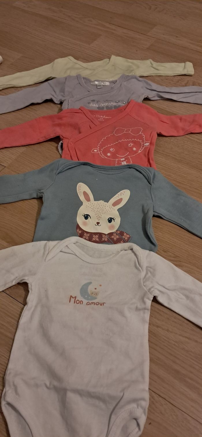 Lot de 5 bodies 3 mois