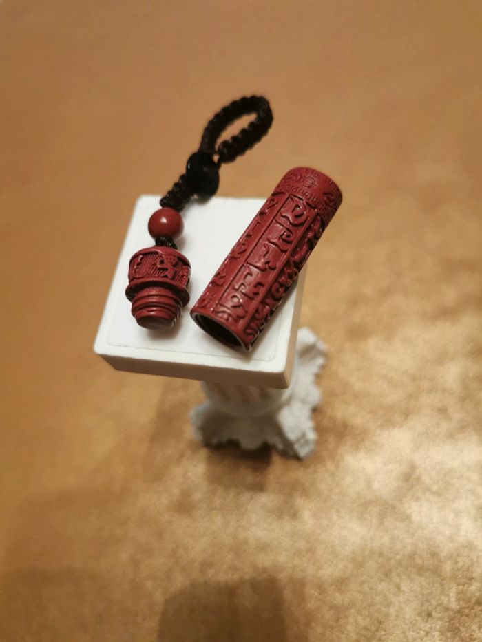 Pendentif de prière bouddhiste ouvrable - photo numéro 2