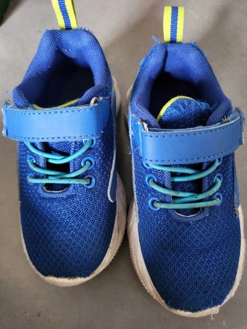 Chaussures pointures 26