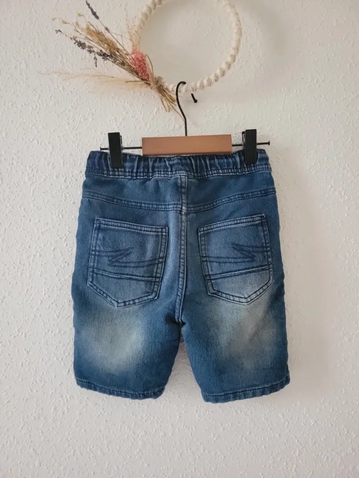 Short stretch  garçon 👦 8 ans - photo numéro 4