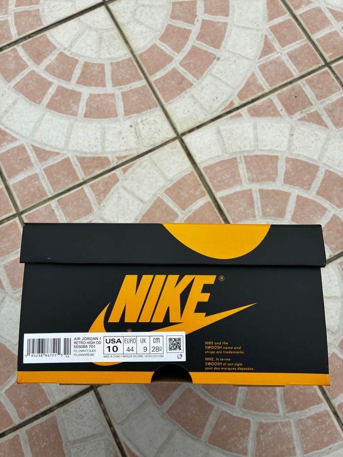 Nike Air Jordan 1 High OG Pollen - Taille 44 - Très bon état - photo numéro 9