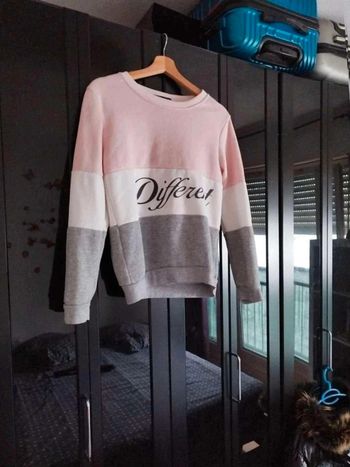 Pull  rose  blanc gris