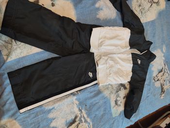 Survêtement Nike 4 ans