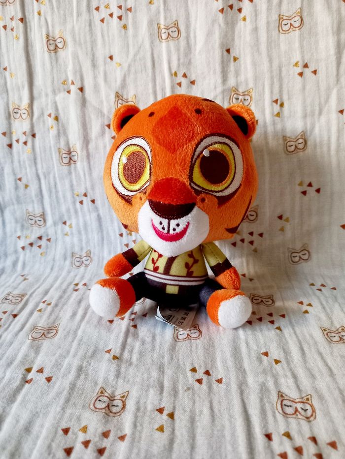Peluche Tigre Tigresse Kung Fu Panda Dreamworks Heroes