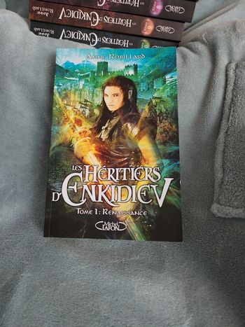 Livre broché les héritiers d'enkidiev tome 1