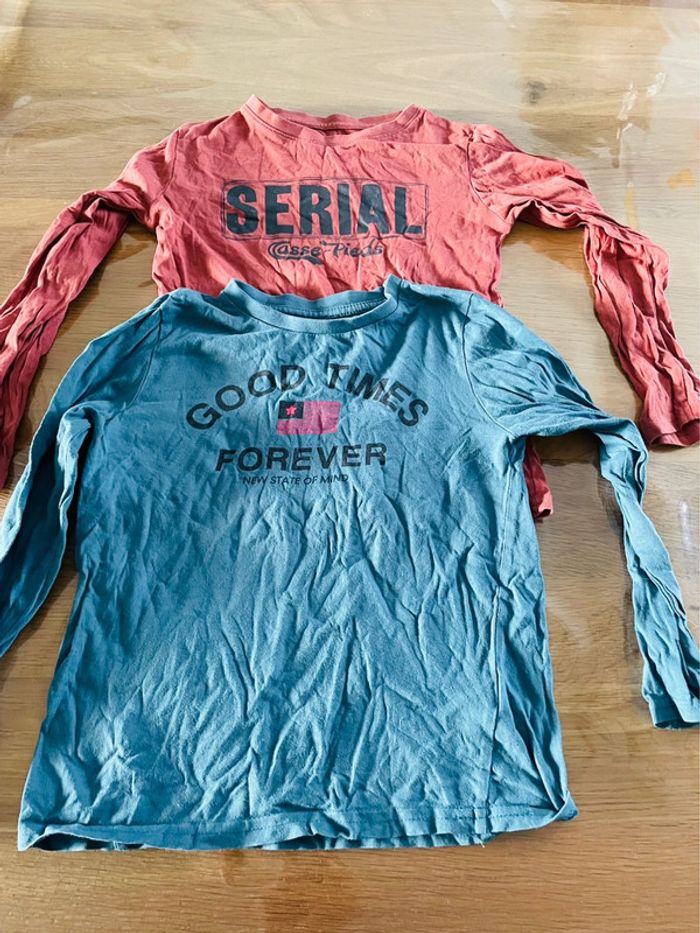 Lot Tee shirts manches longues 8 ans