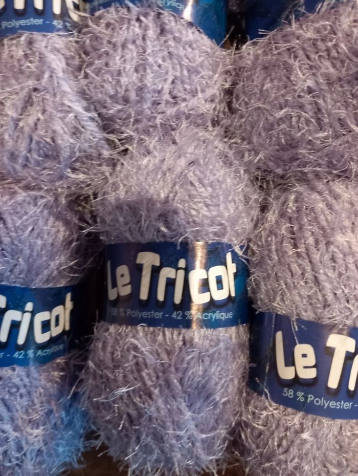 Lot 8 pelotes neuves Le Tricot