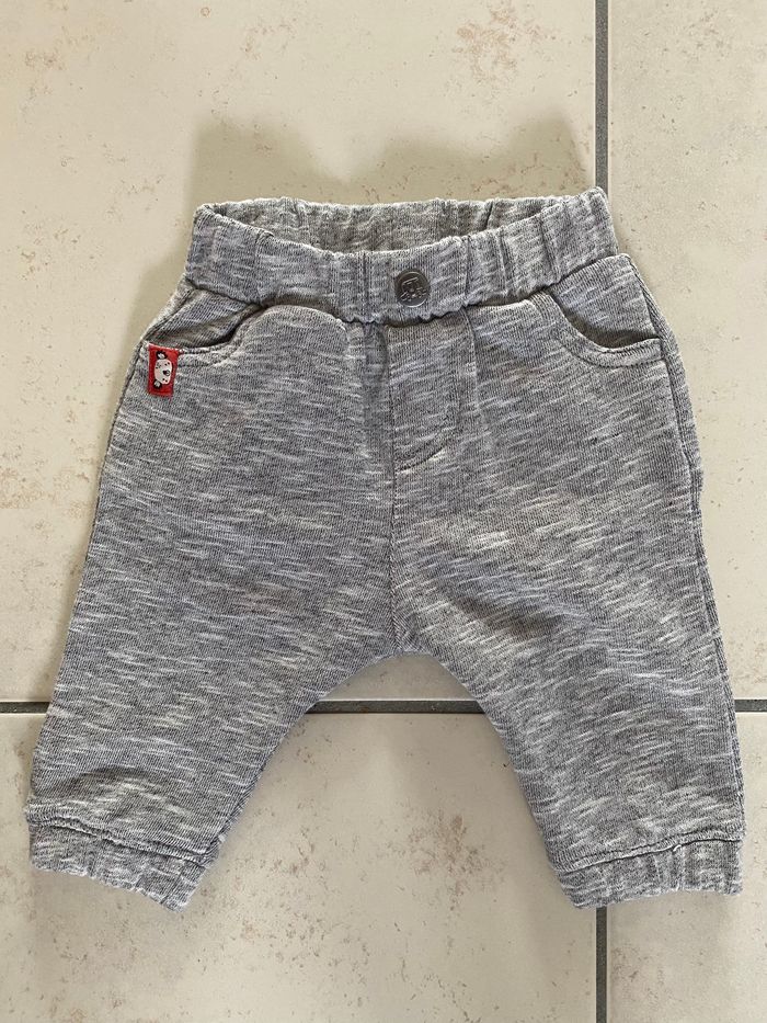 Pantalons en 3 mois - photo numéro 5