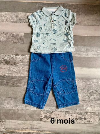 Lot tee-shirt et pantalon en taille 6 mois