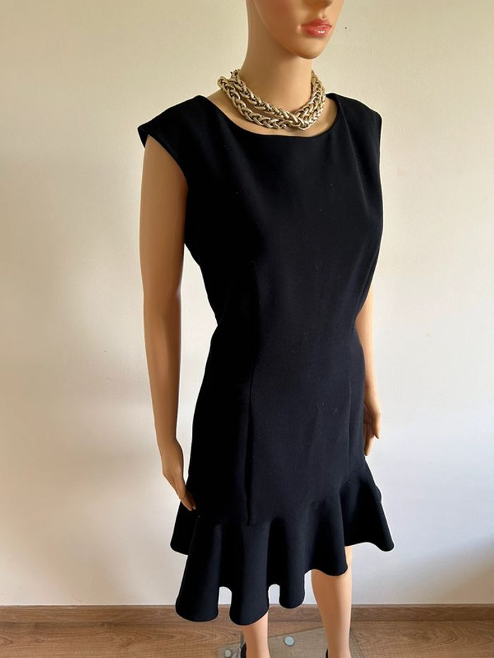 Robe noire sans manches Sinequanone taille 38 jamais portée - photo numéro 2