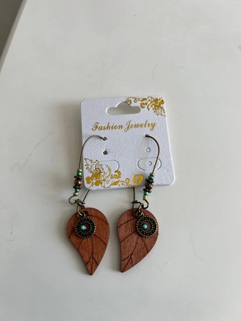 Boucles d’oreilles fantaisie métal feuilles, bois