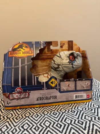 Mattel - Jurassic World, Bébé dinosaure Atrociraptor interactif - 4 ans et +