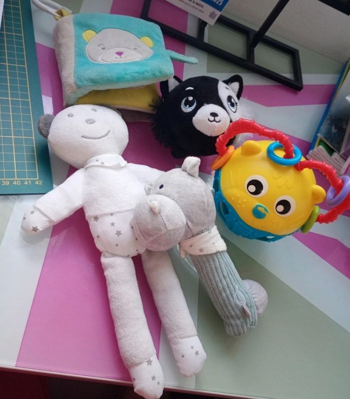 Lot de jouet bébé - photo numéro 2