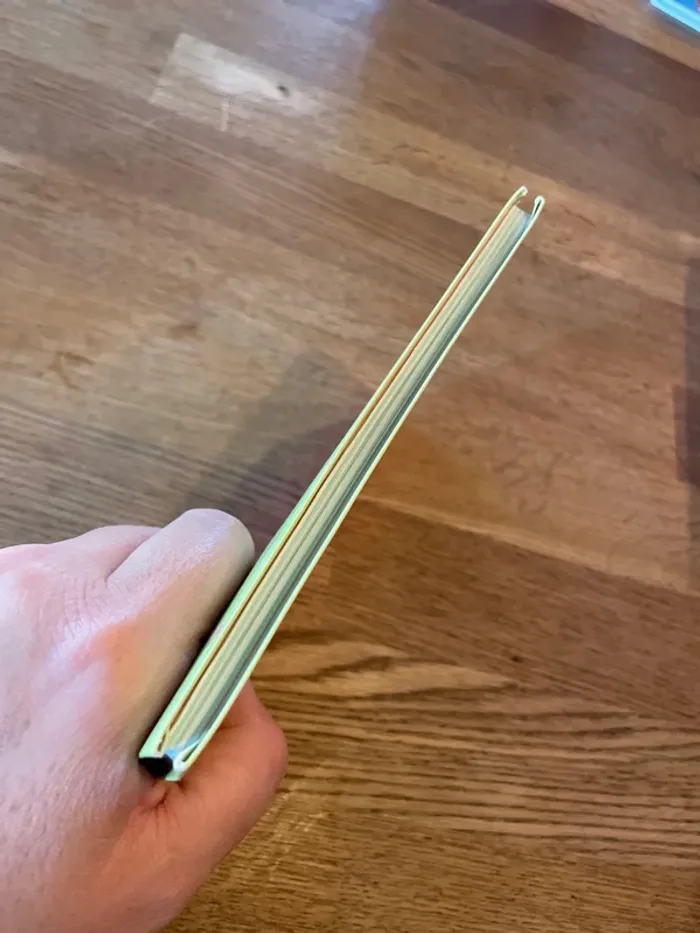 Livre La bibliothèque Rose Winx Club Numéro 14 Le mini village des mini fées - photo numéro 4