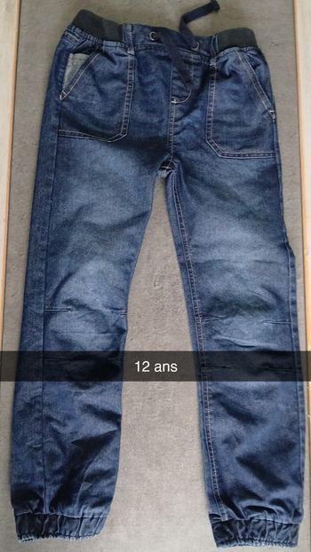 Jean 12 ans
