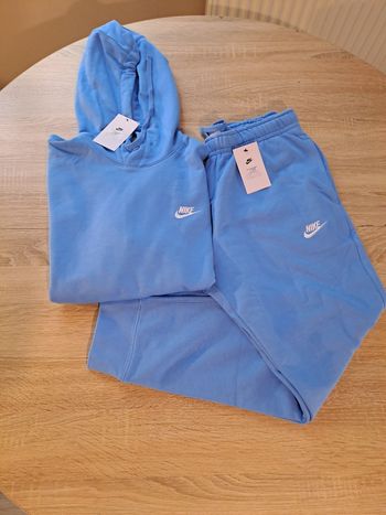 Ensemble de survêtement Nike pour homme en taille M 