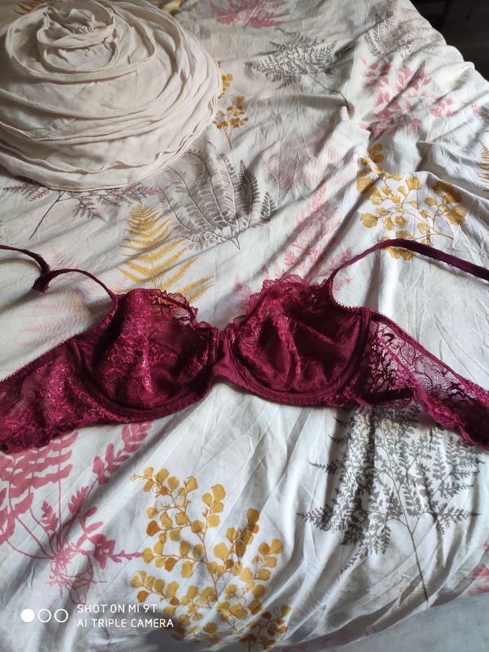 Soutien gorge - photo numéro 3