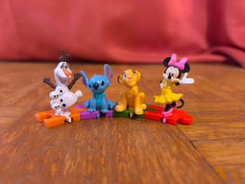 Lot figurines Disney Kinder 