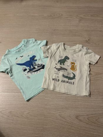 T-shirt bébé primark et orchestra 3 mois 