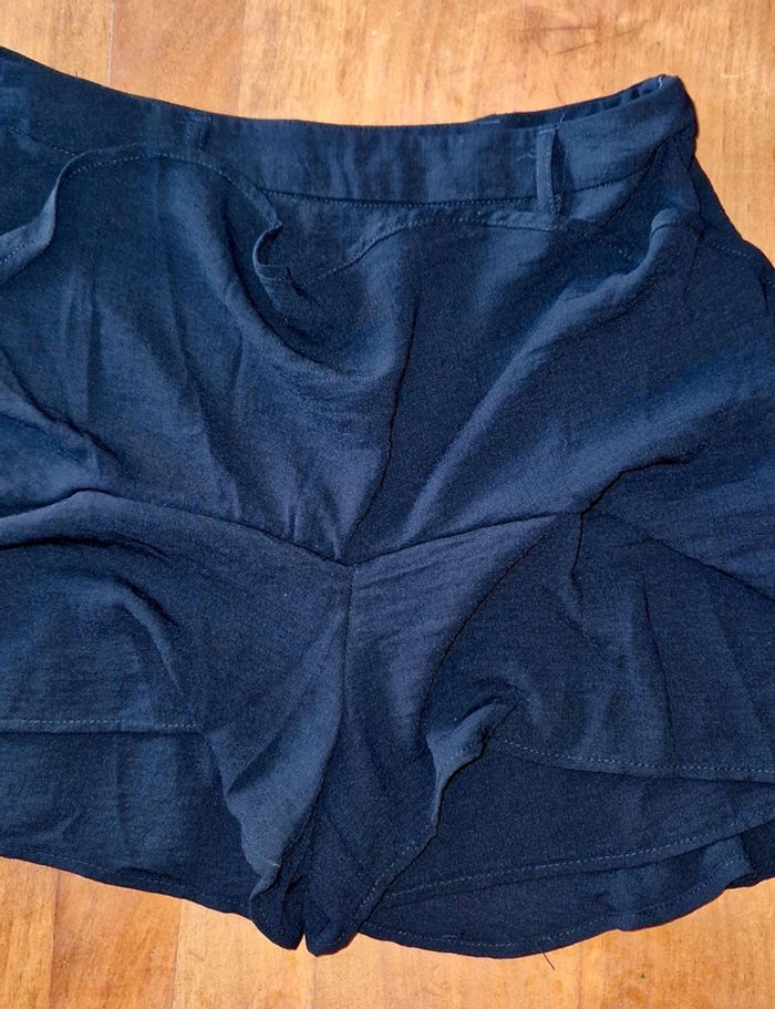 Jupe/short stradivarius taille L noir - photo numéro 2