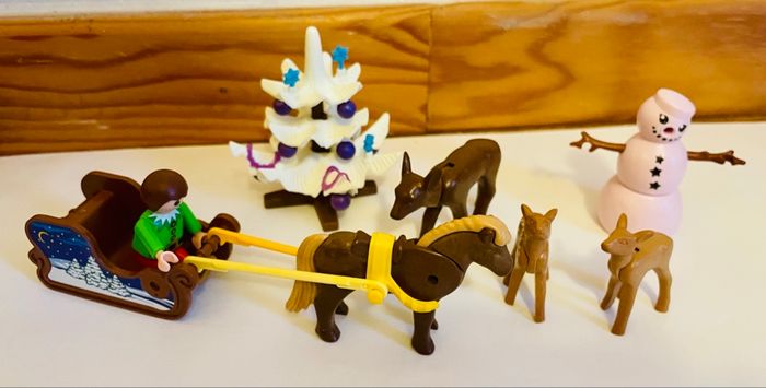 Playmobil - lutin, traîneau, bonhomme de neige - photo numéro 2
