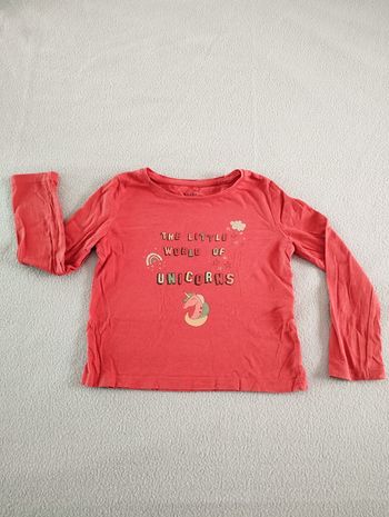 * T-shirt rouge rouille licorne manches longues sequins T3A Kiabi