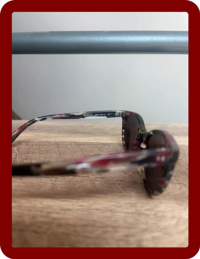 Lunette de soleil Valentino année 2000 nuance de noir de gris de violet - photo numéro 4