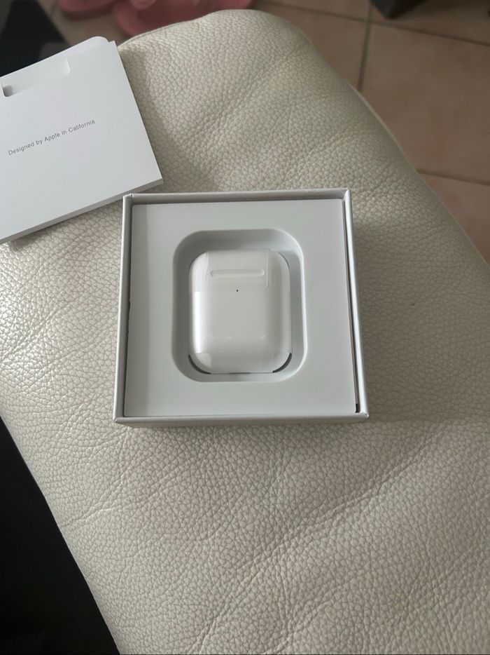 AirPods 2 - photo numéro 2