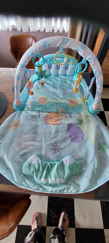 Tapis d eveil piano +hochets