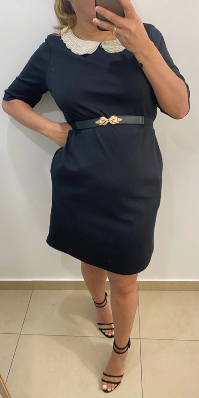 Superbe Robe Droite Col Avec Perles Taille - photo numéro 2