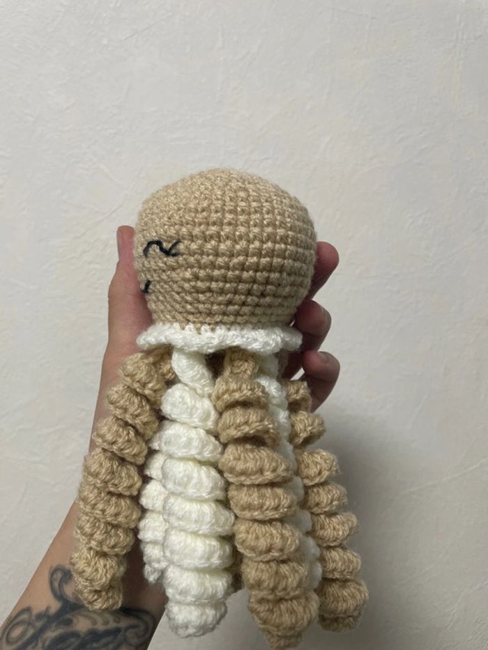 Pieuvre méduse amigurumi - photo numéro 4