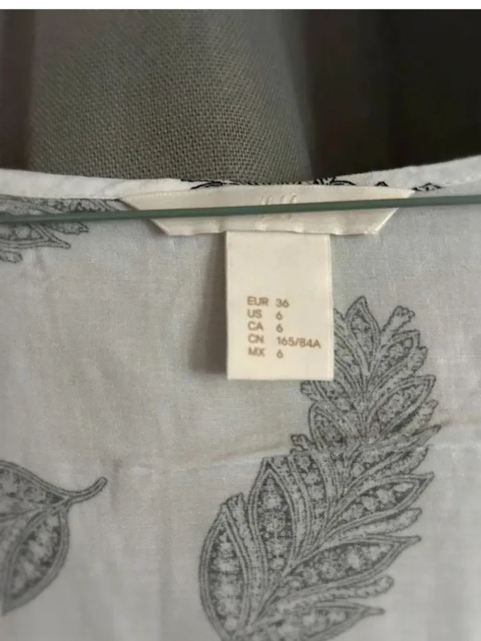 Débardeur  H&M, en  parfait état  taille  S - photo numéro 2