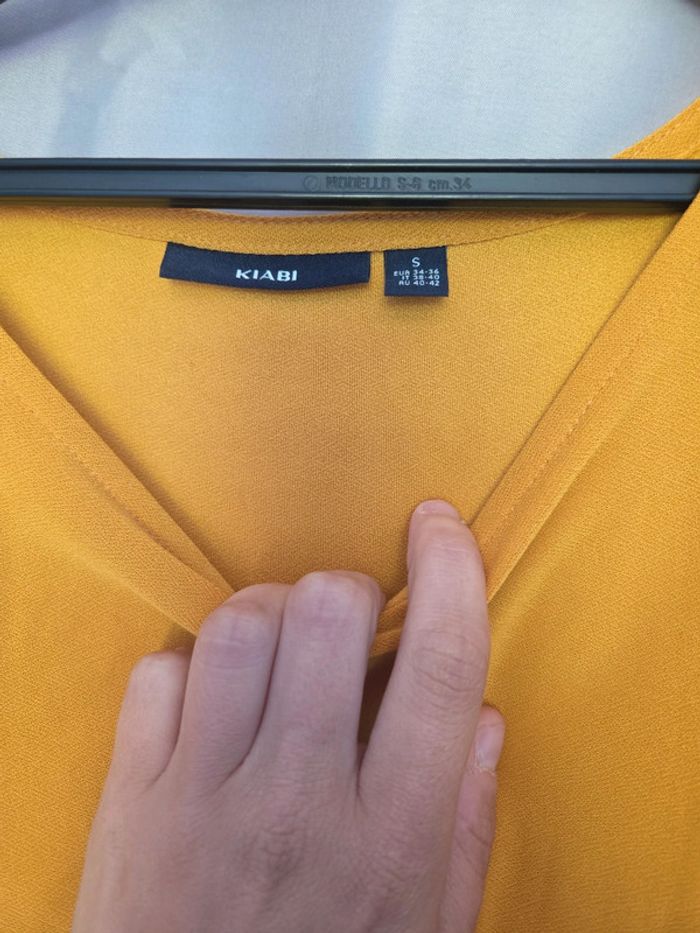 Robe jaune - photo numéro 2