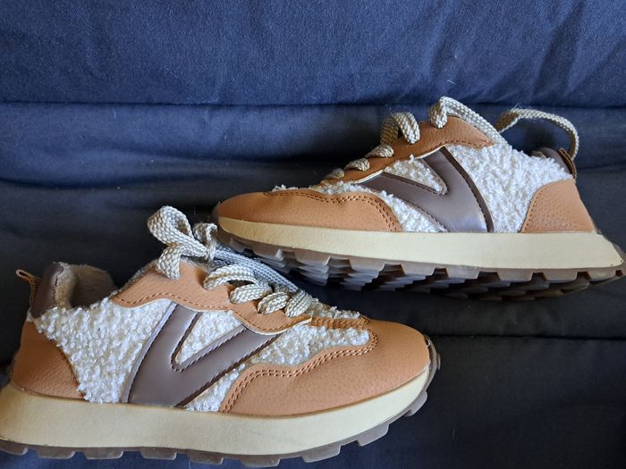 Paire baskets fille 33 - photo numéro 7