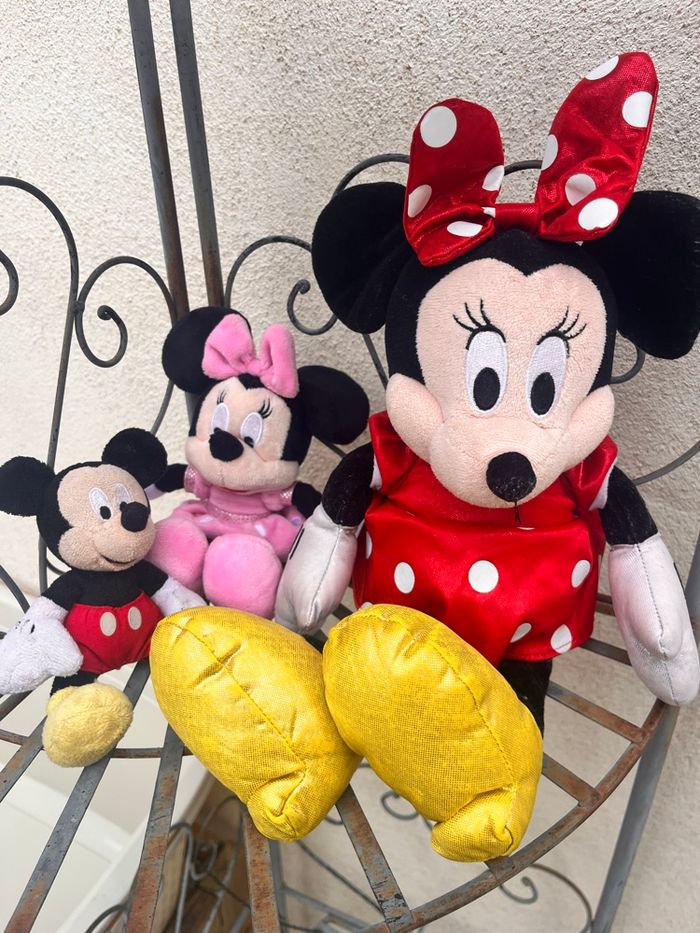Peluches Minnies et Mickey