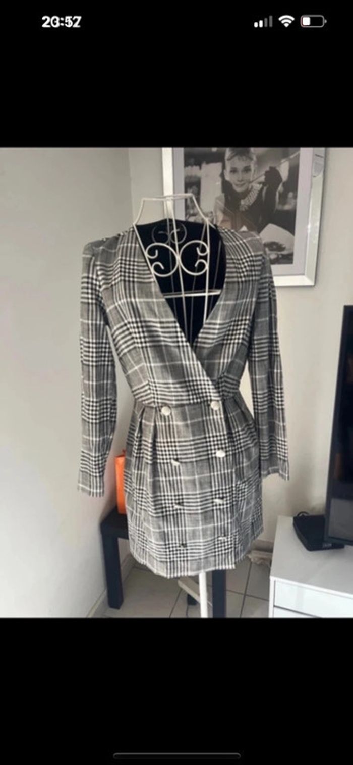 Robe à carreaux Zara taille S - photo numéro 2