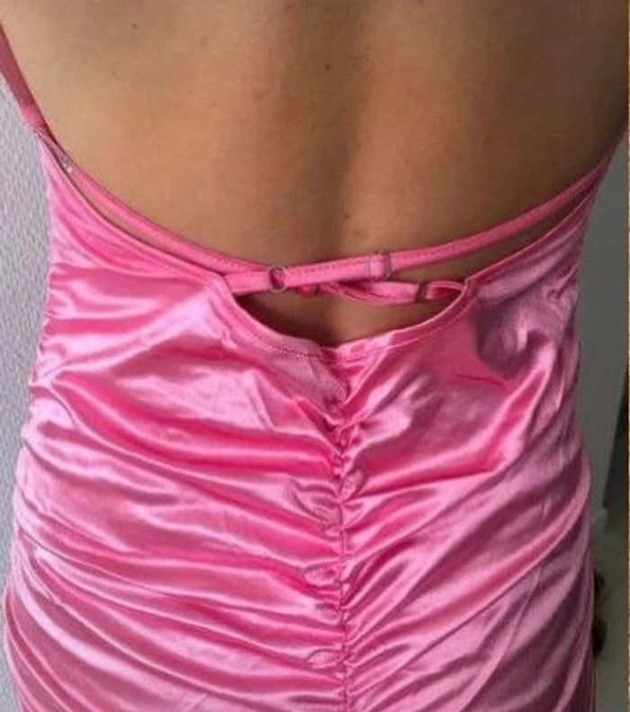 Robe rose fuchsia bretelles strass taille 38 extensible - photo numéro 3