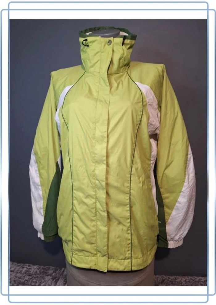 Blouson columbia femme verte et blanche / série storm dry / taille M brodé (279)