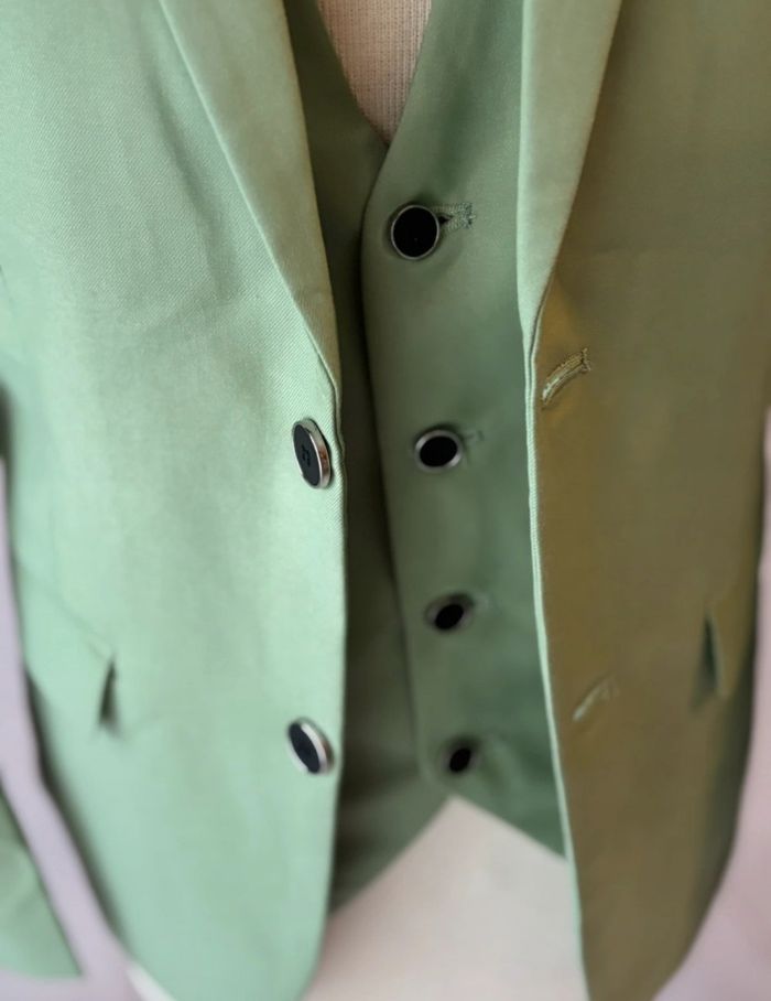 Costume 3 pièces vert sauge - photo numéro 4